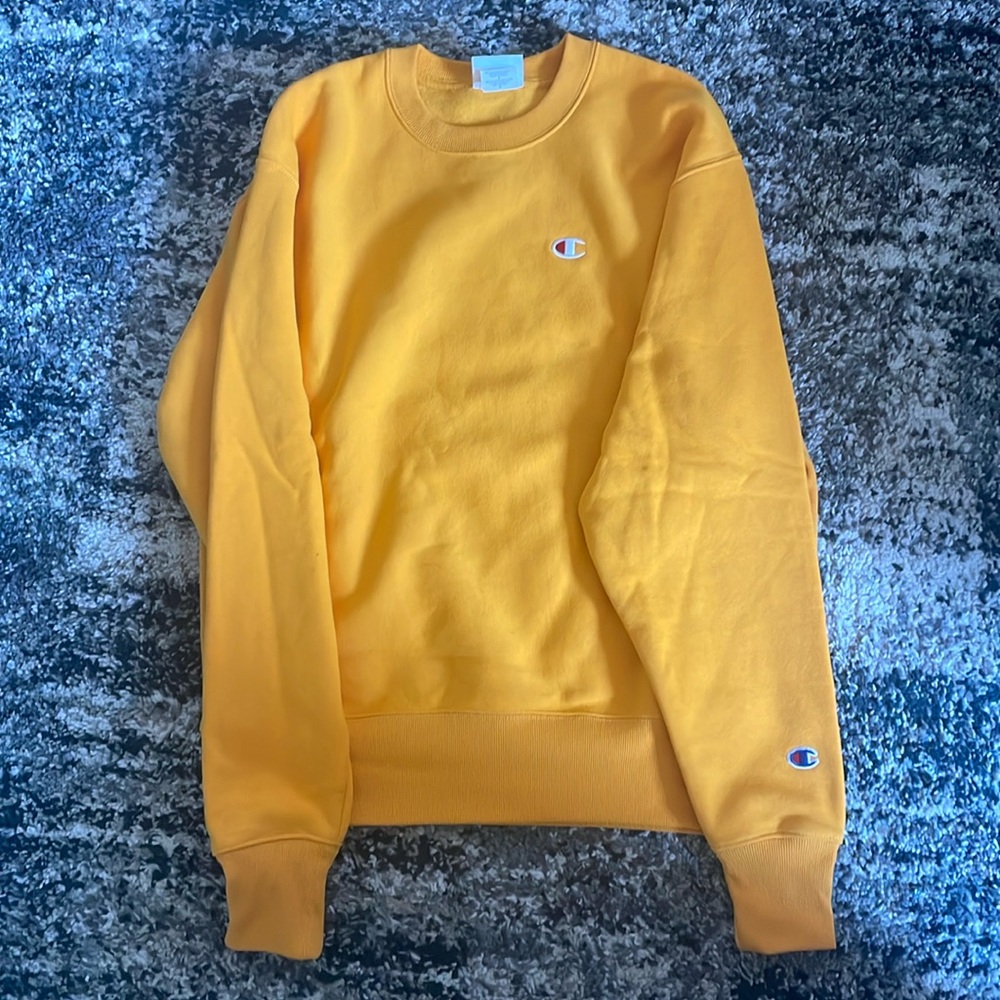 Men’s Yellow Reverse Weave Champion Crewneck